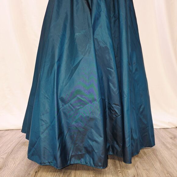 Mori Lee Iridescent Teal Halter Ballgown | Prom Perfection | Size 4 - Picture 9 of 16